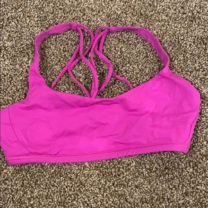 Lululemon free to be bra